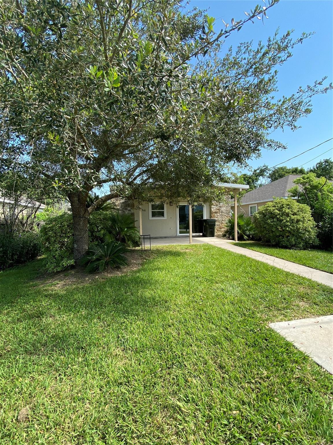 3815 Putnam Drive