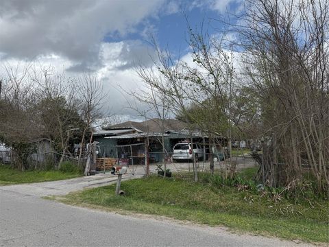 219 Dale Street Houston TX 77060