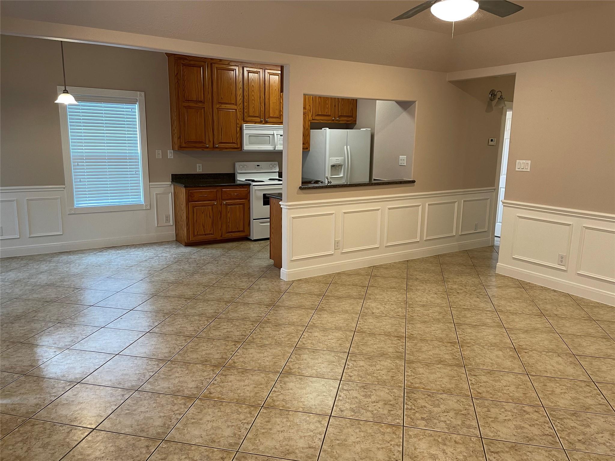 1018 S Booth Lane