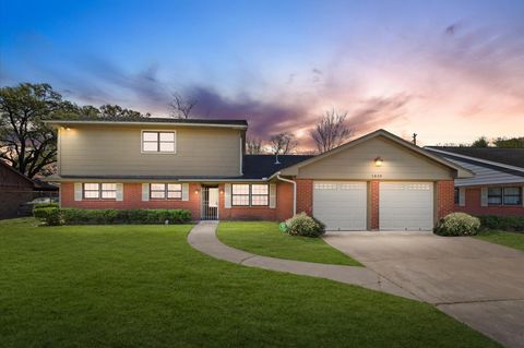 Photo of 1839 Bethlehem Street, Houston, TX 77018 (MLS # 2916234)