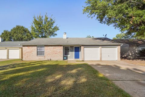 Photo of 8611 Sherrywood Drive, Houston, TX 77044 (MLS # 76560916) Photo of 8611 Sherrywood Drive, Houston, TX 77044 (MLS # 76560916)