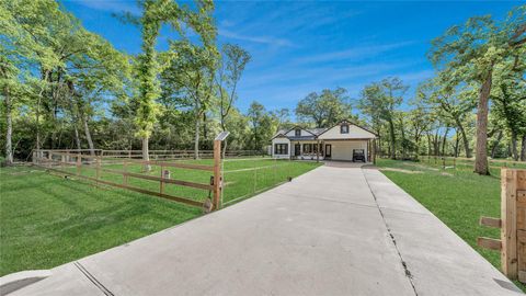 Homes For Sale - 24631 Sligo Street<br/> Hempstead, TX 77445