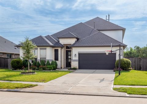 Photo of 1939 Shallow Canyon Ln Ln, Katy, TX 77494 (MLS # 31142937)