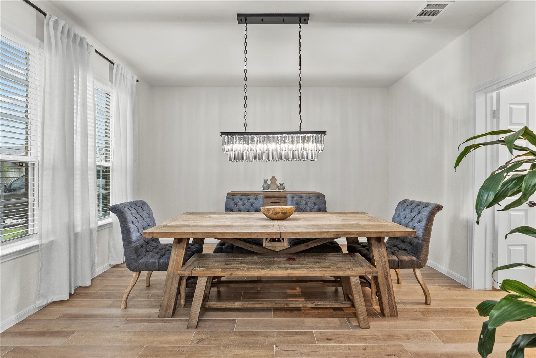 2727 Bisbee Road