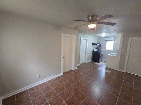 Photo of 3335 Tuam Street #1, Houston, TX 77004 (MLS # 92859693)