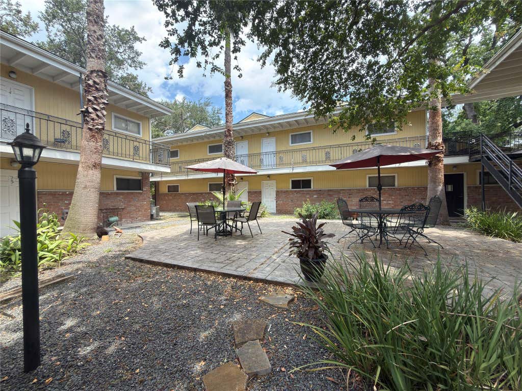 Photo of 1502 Heights Boulevard #13, Houston, TX 77008 (MLS # 40677833)