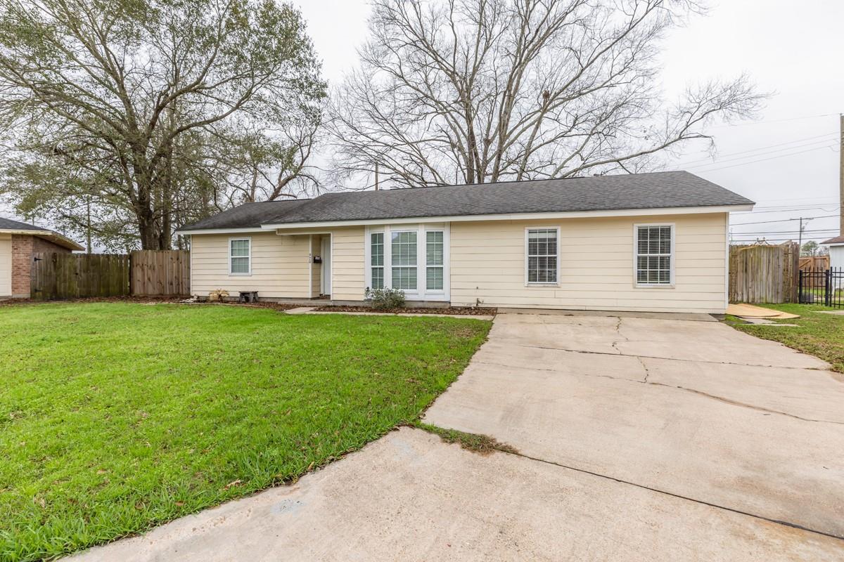 970 Charleston Circle