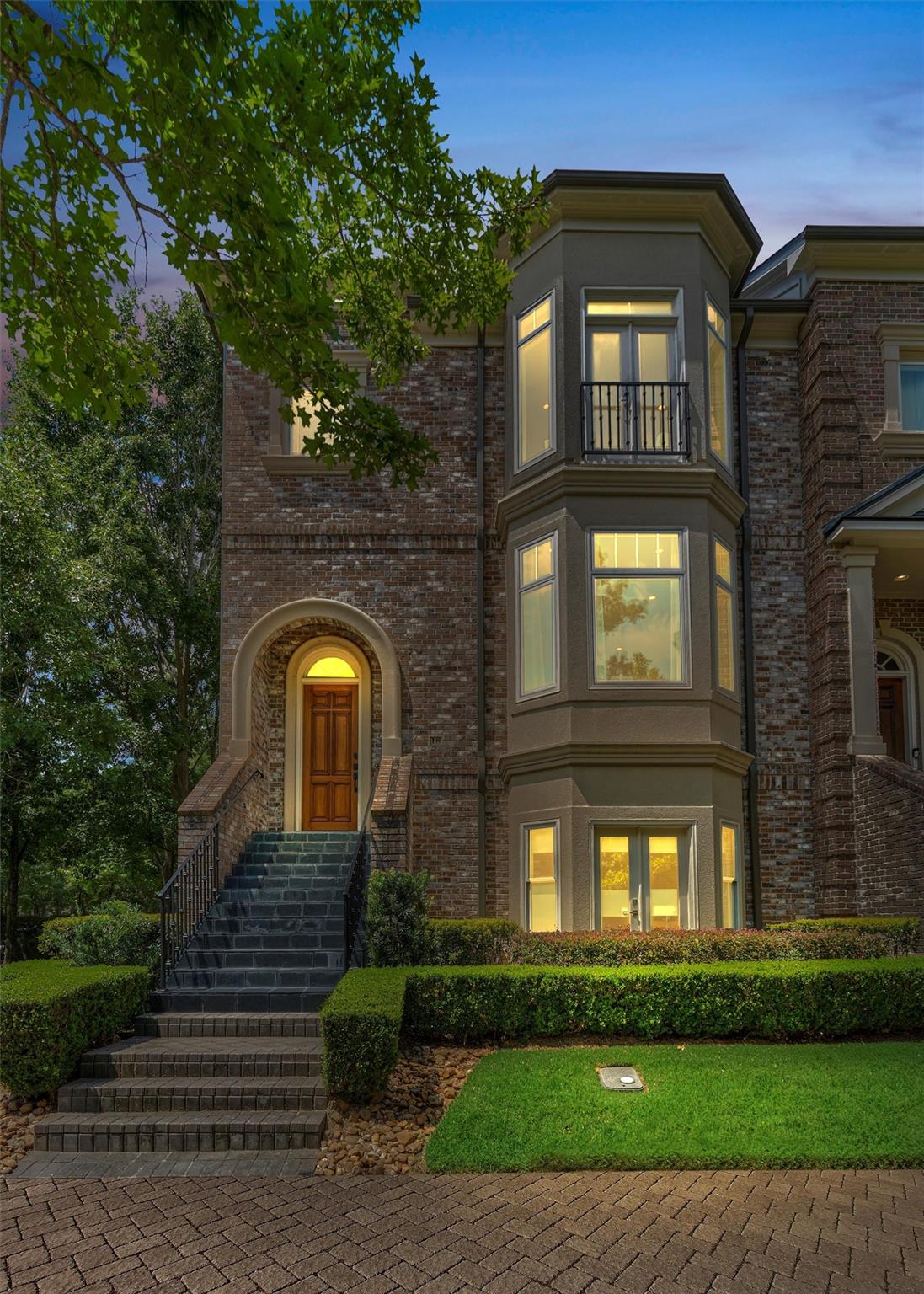 18 Waterway Court