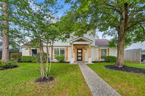 Photo of 2734 Triway Lane, Houston, TX 77043 (MLS # 44138287)