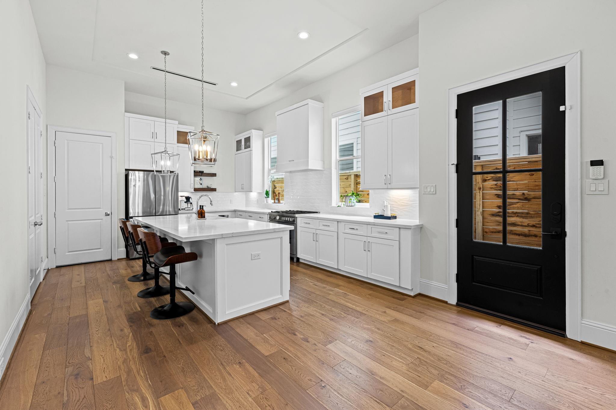 533 W 27th Street