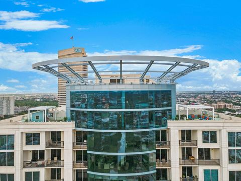 Photo of 3333 Allen Parkway #2006, Houston, TX 77019 (MLS # 64929163)