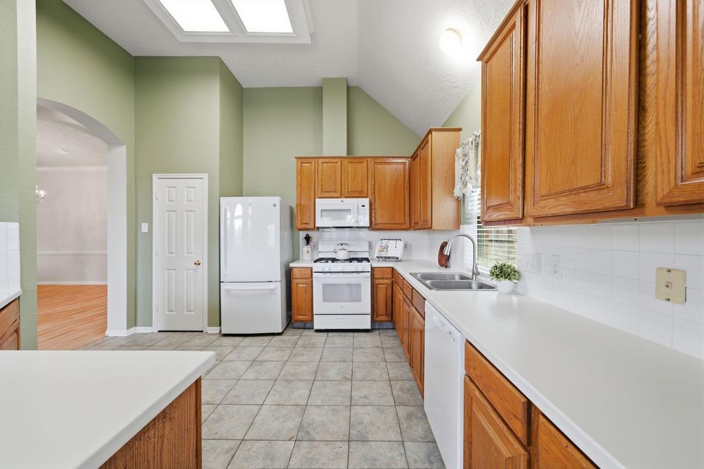 Photo of 3403 Appleton Drive, Pearland, TX 77584 (MLS # 31849096)