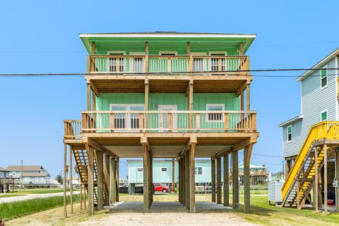 Photo of 344 Thunder Road, Surfside Beach, TX 77541 (MLS # 58867355)