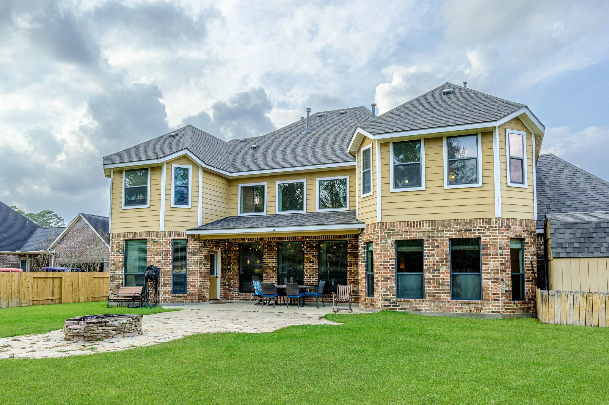 22618 Pineleigh Ct