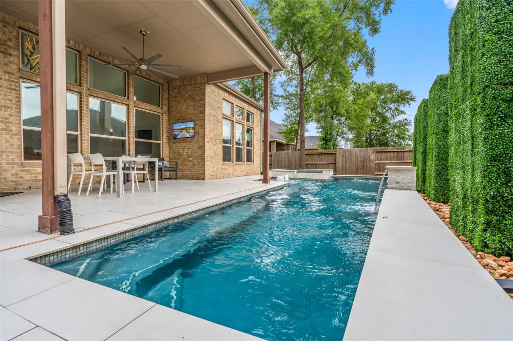 Photo of 1053 Bat Hawk Court, Conroe, TX 77385 (MLS # 69950510)