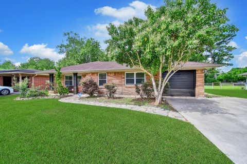 Photo of 10406 Woodwind Drive, Houston, TX 77025 (MLS # 31577767)