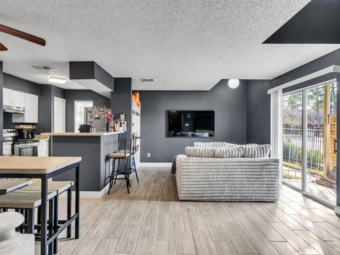Condo For Sale - 1515 Sandy Springs Road #201<br/> Harris County, Houston, TX 77042