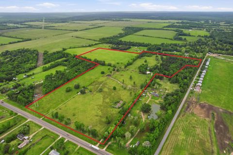 1992 Highway 105 E Liberty TX 77575