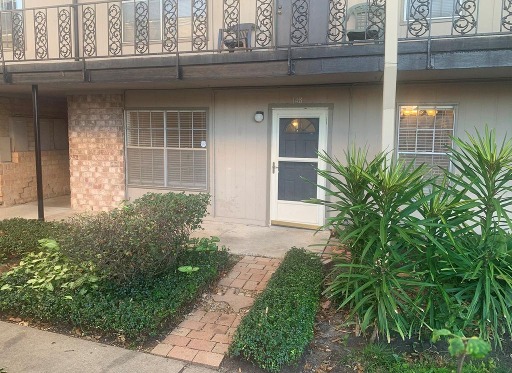 Photo of 5550 N Braeswood Boulevard #148, Houston, TX 77096 (MLS # 58917259)