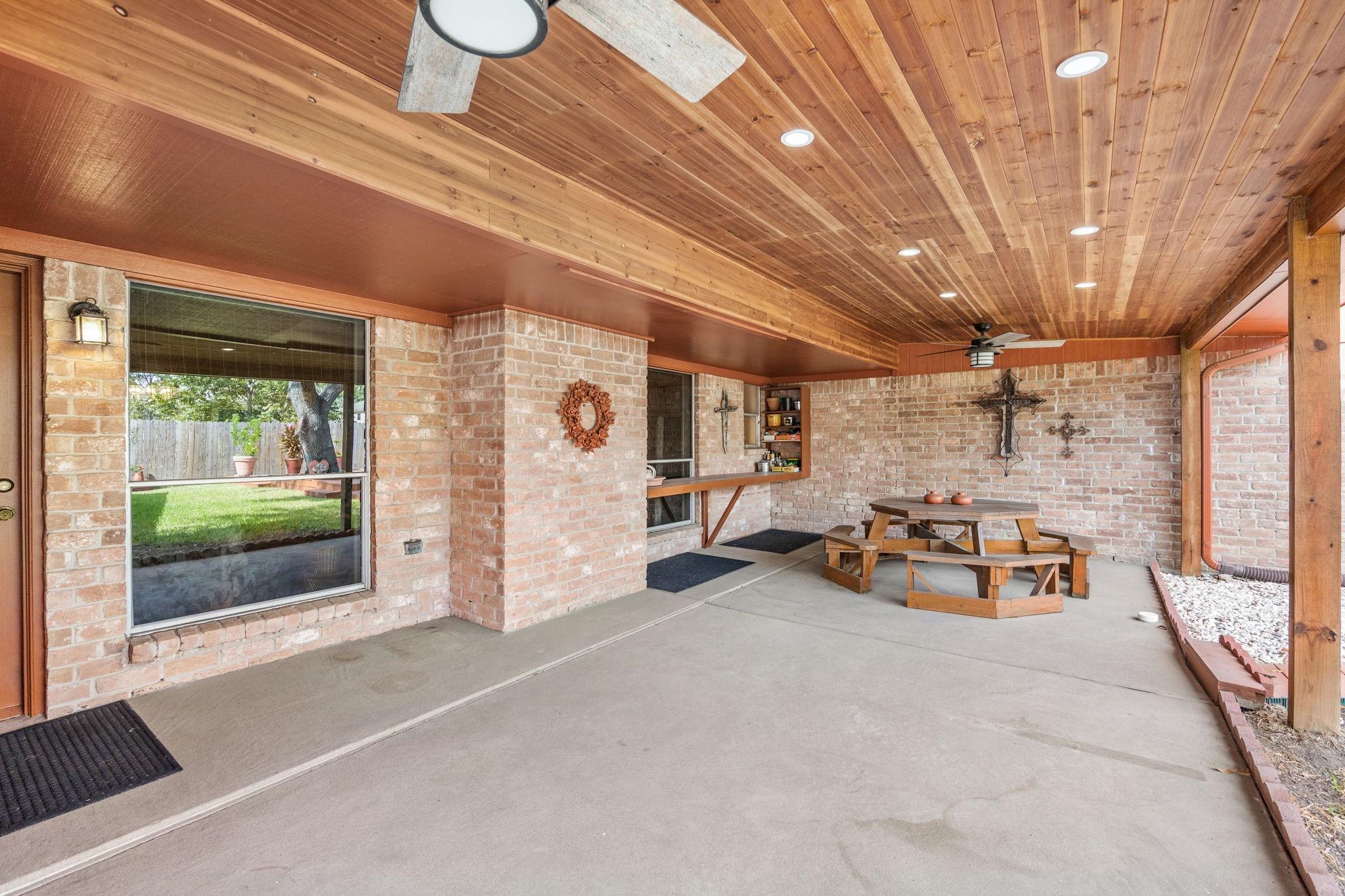 3138 Quail Valley East Drive