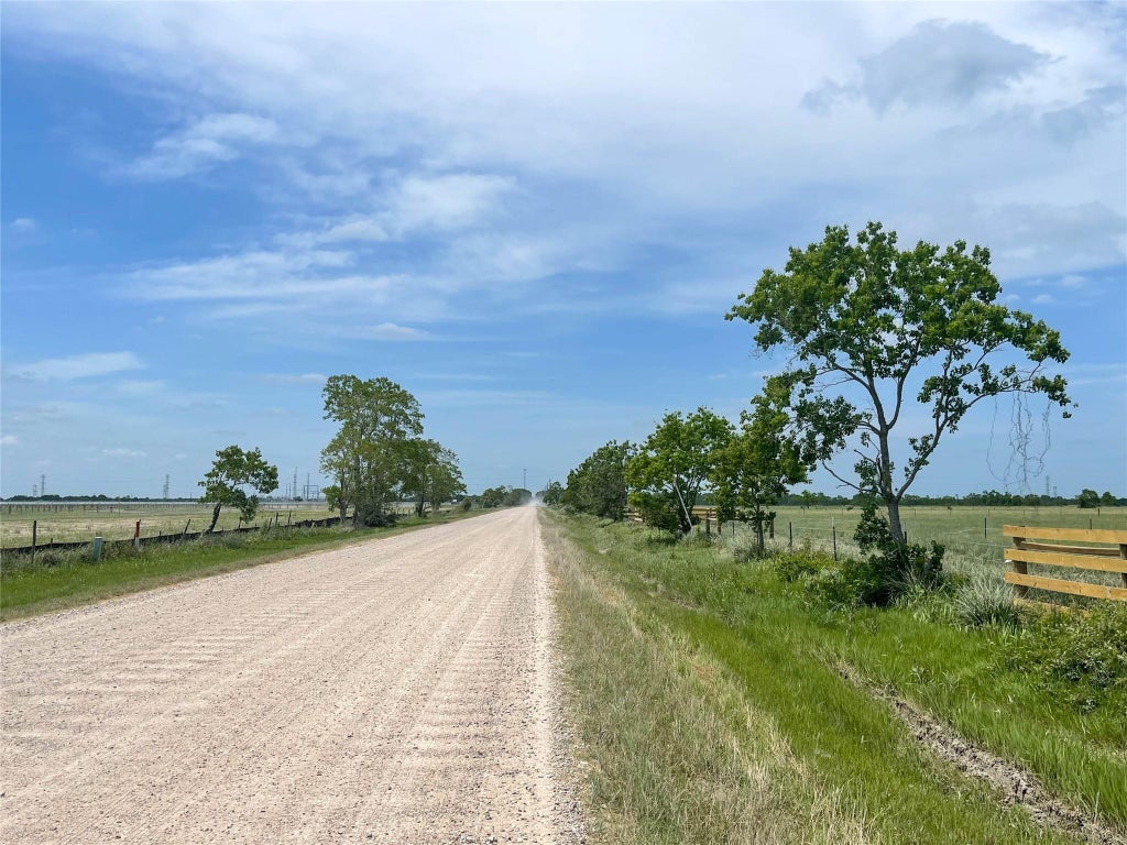 Photo of 16 Barak Rd, Guy, TX 77444 (MLS # 44461377)