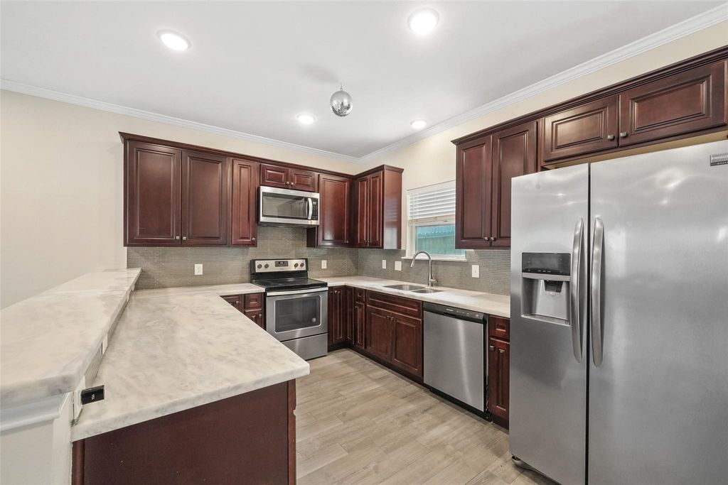 Photo of 16918 Glenheath, Montgomery, TX 77316 (MLS # 11281139)