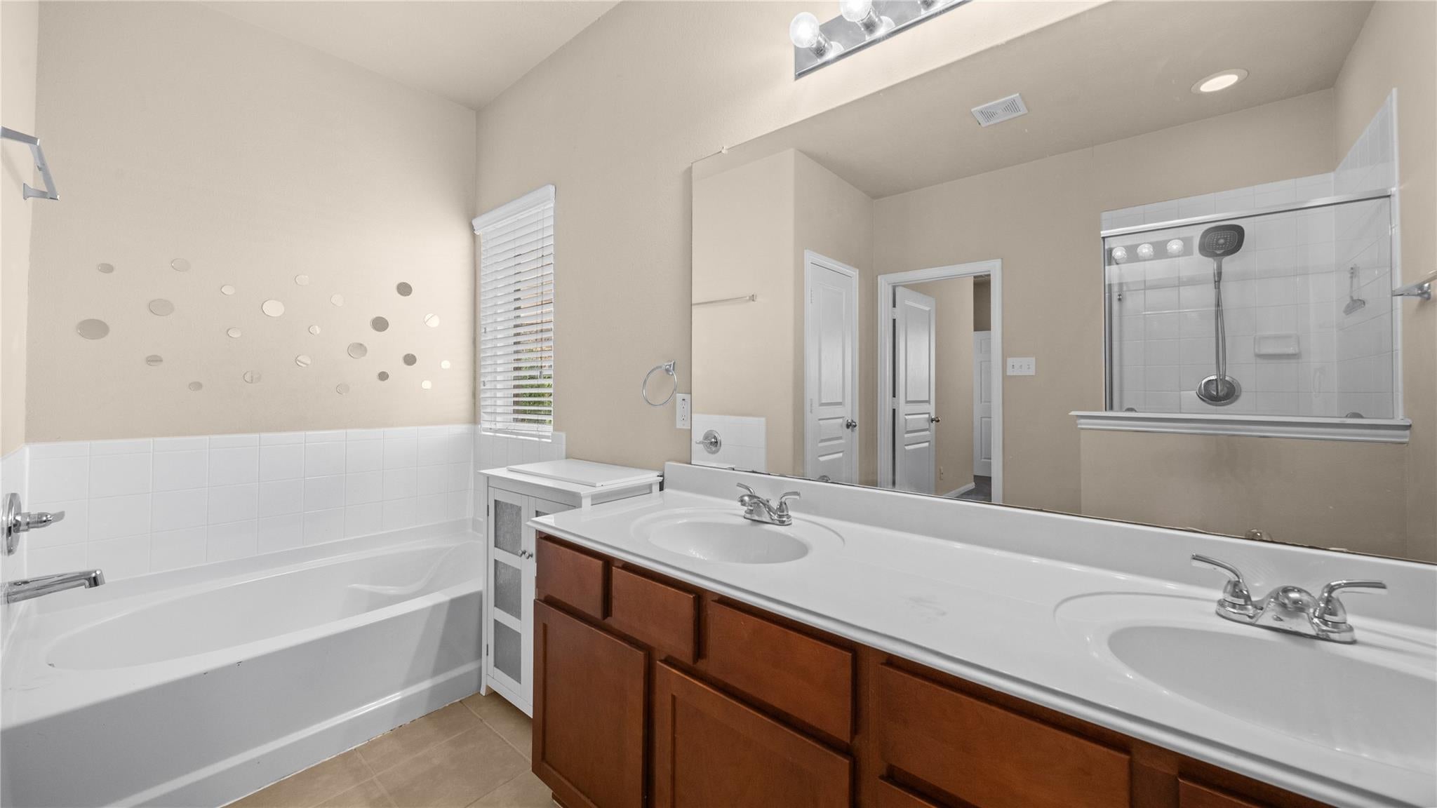 2237 Onyx Court
