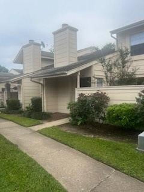 Photo of 13046 Leader Street #982, Houston, TX 77072 (MLS # 3447800)