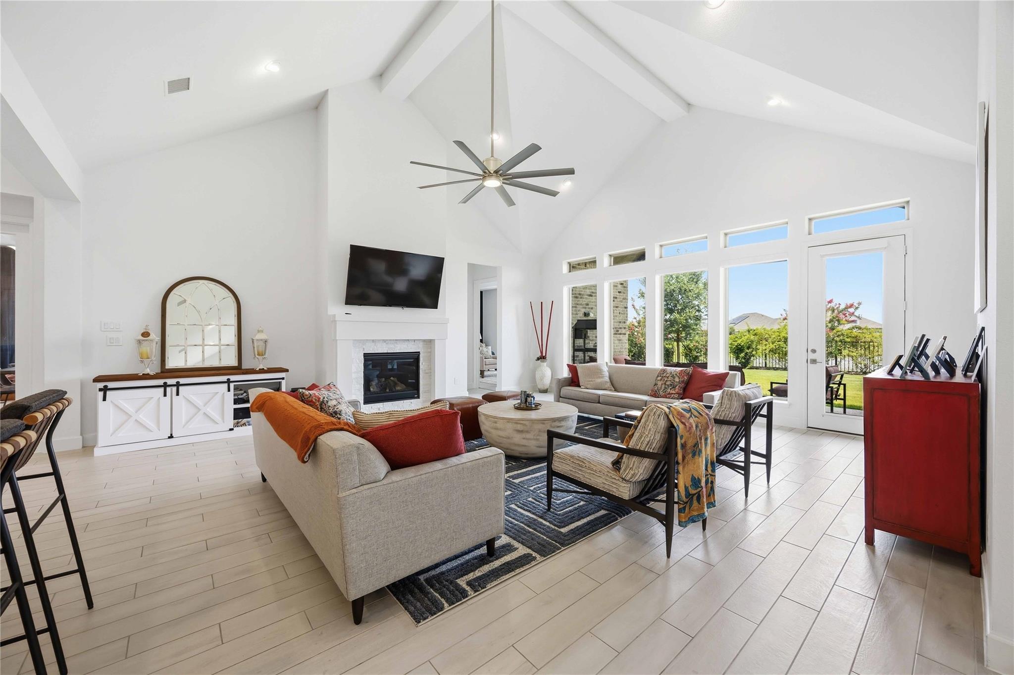 4215 Martin Ridge Drive
