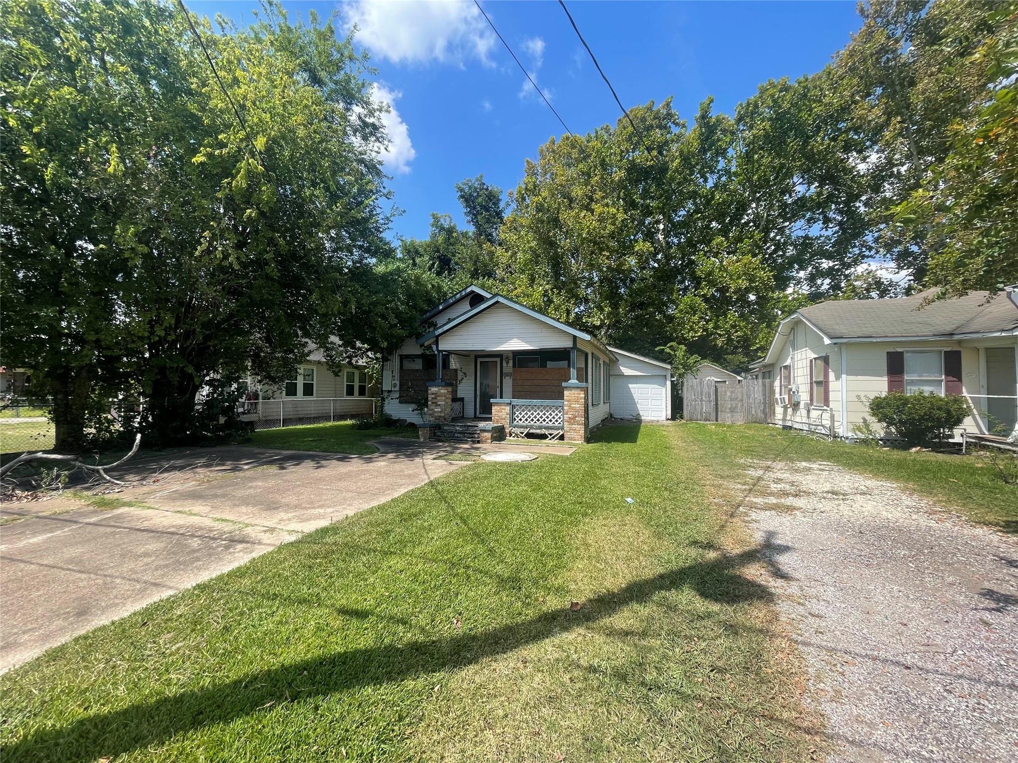 202 S Magnolia Street