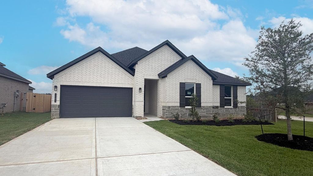 Photo of 1104 Skyline Trails Avenue, Conroe, TX 77303 (MLS # 12996838)