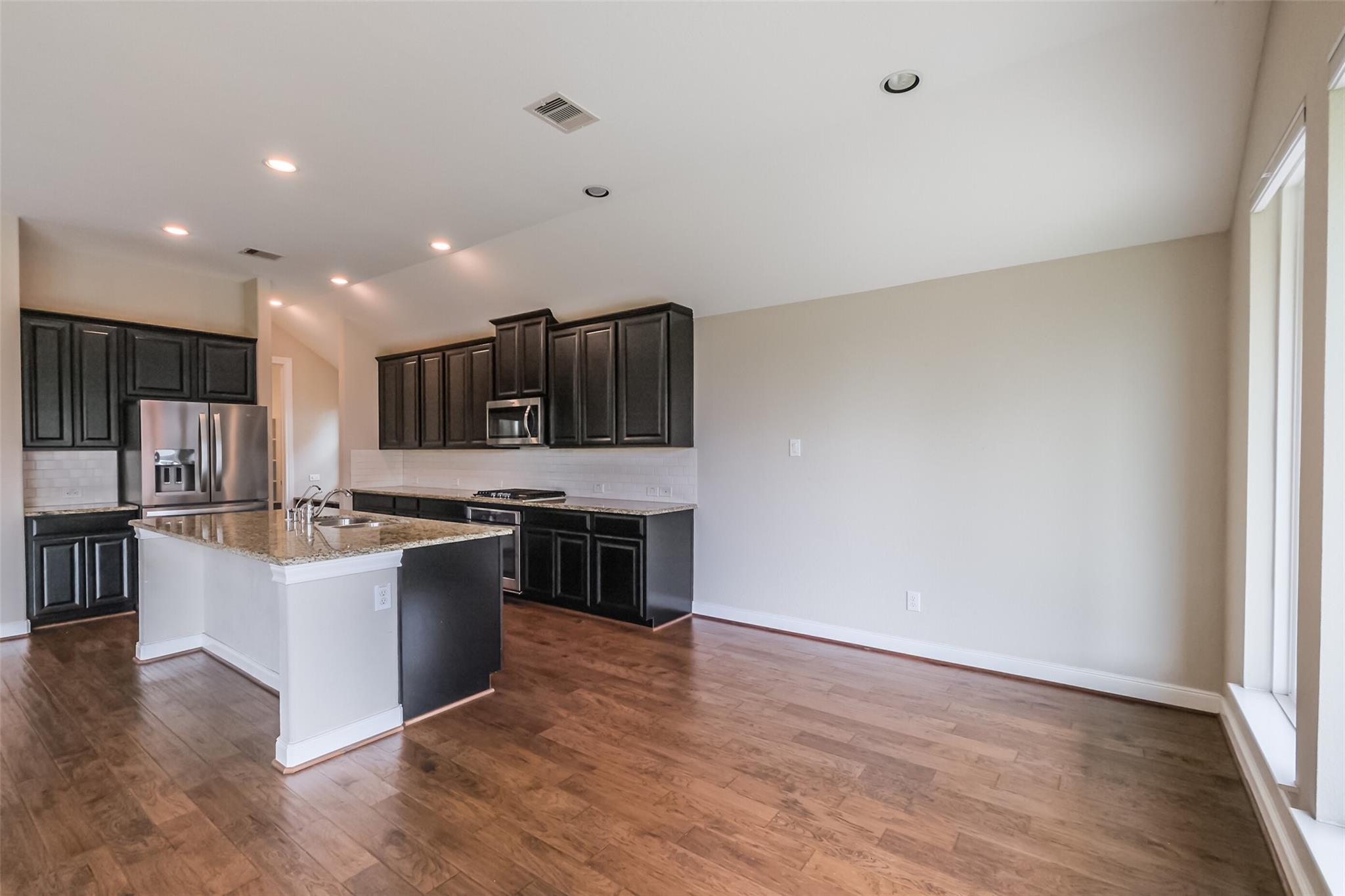 Richmond, Texas 77406, United States, 3 Bedrooms Bedrooms, ,2 BathroomsBathrooms,Residential,Active,238233