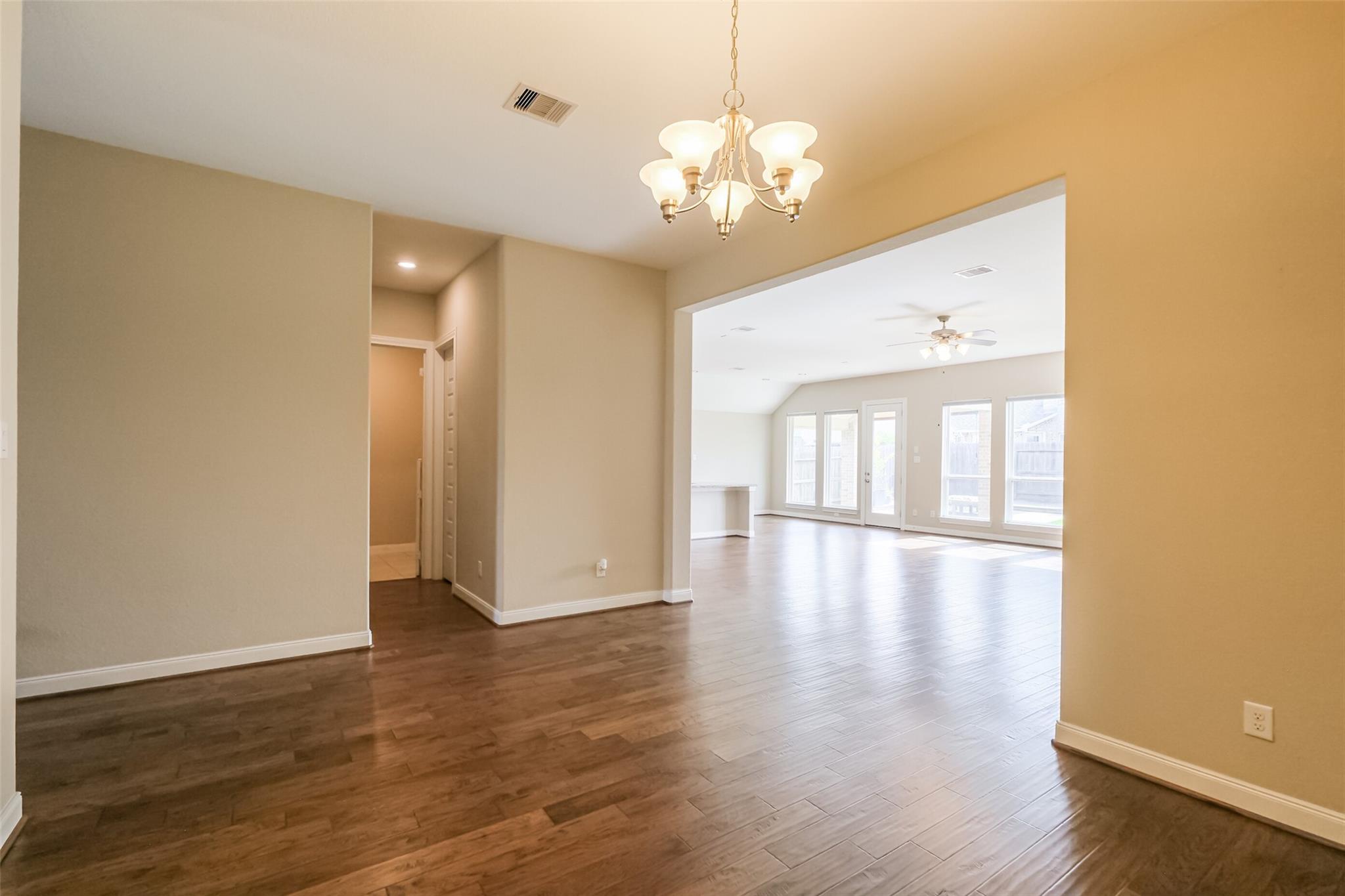 Richmond, Texas 77406, United States, 3 Bedrooms Bedrooms, ,2 BathroomsBathrooms,Residential,Active,238233