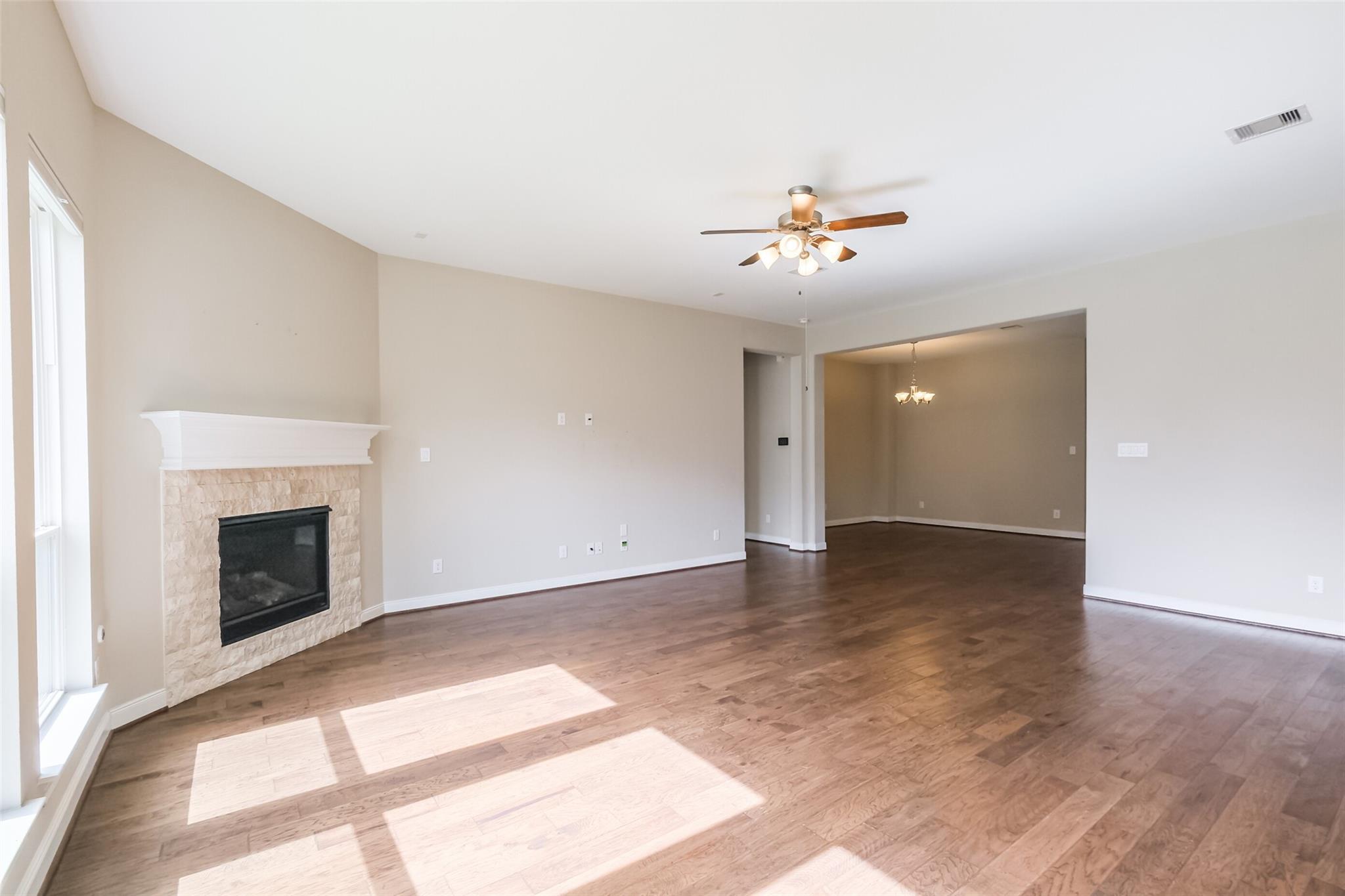 Richmond, Texas 77406, United States, 3 Bedrooms Bedrooms, ,2 BathroomsBathrooms,Residential,Active,238233