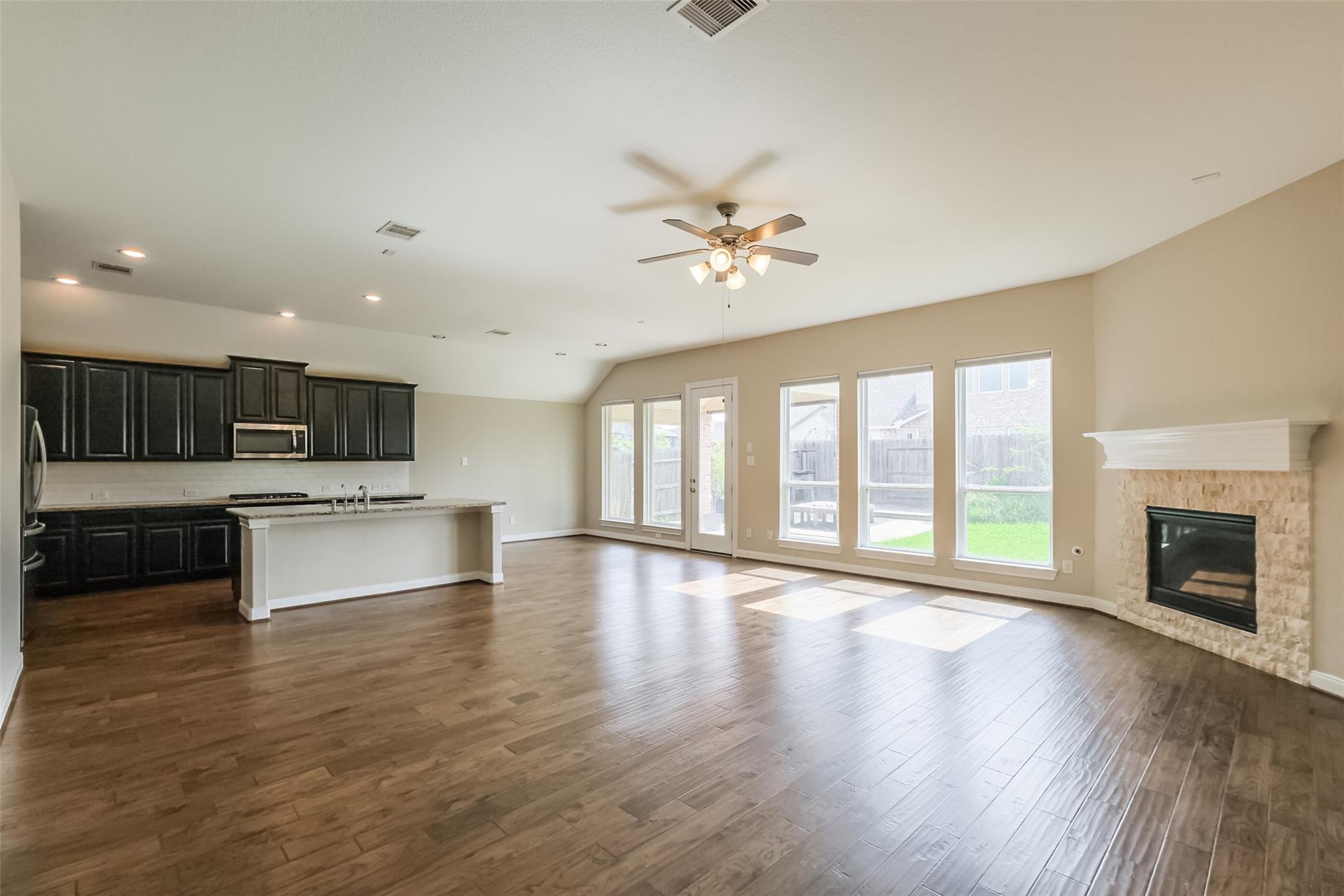 Richmond, Texas 77406, United States, 3 Bedrooms Bedrooms, ,2 BathroomsBathrooms,Residential,Active,238233