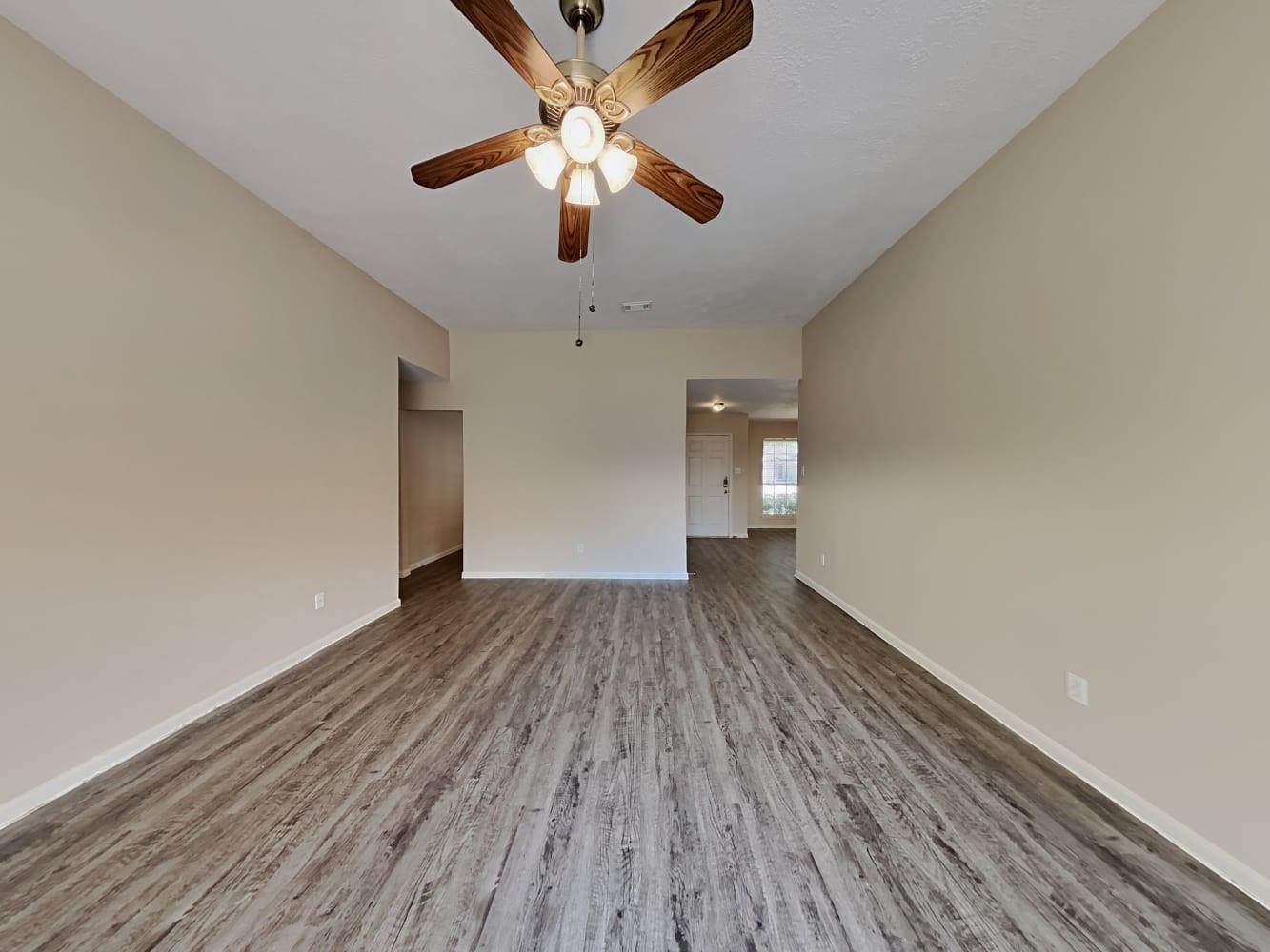 18203 Gravenhurst Lane