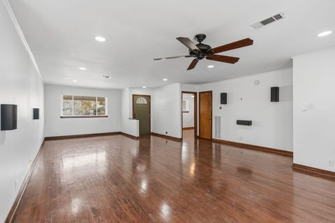 Photo of 5307 Poinciana Drive, Houston, TX 77092 (MLS # 65491931)