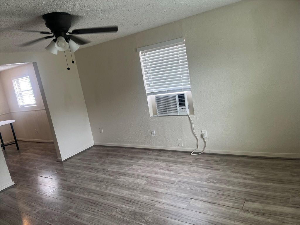 Photo of 414 Jackson Avenue, Bacliff, TX 77518 (MLS # 69331428)