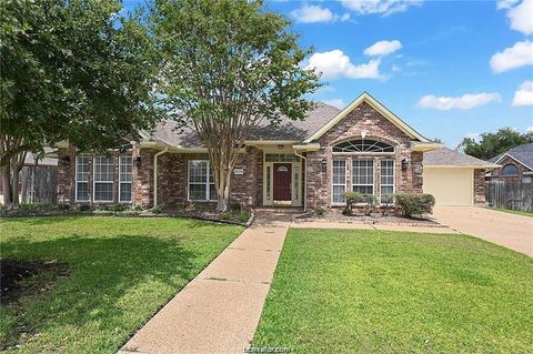 Photo of 4709 Shoal Creek Drive, College Station, TX 77845 (MLS # 98588145) Photo of 4709 Shoal Creek Drive, College Station, TX 77845 (MLS # 98588145)