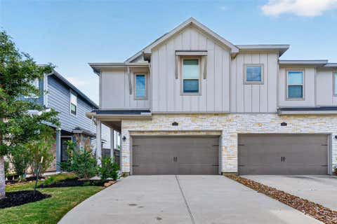 Townhouse For Sale - 5703 Foggy Vine Court<br/> Fulshear, TX 77441