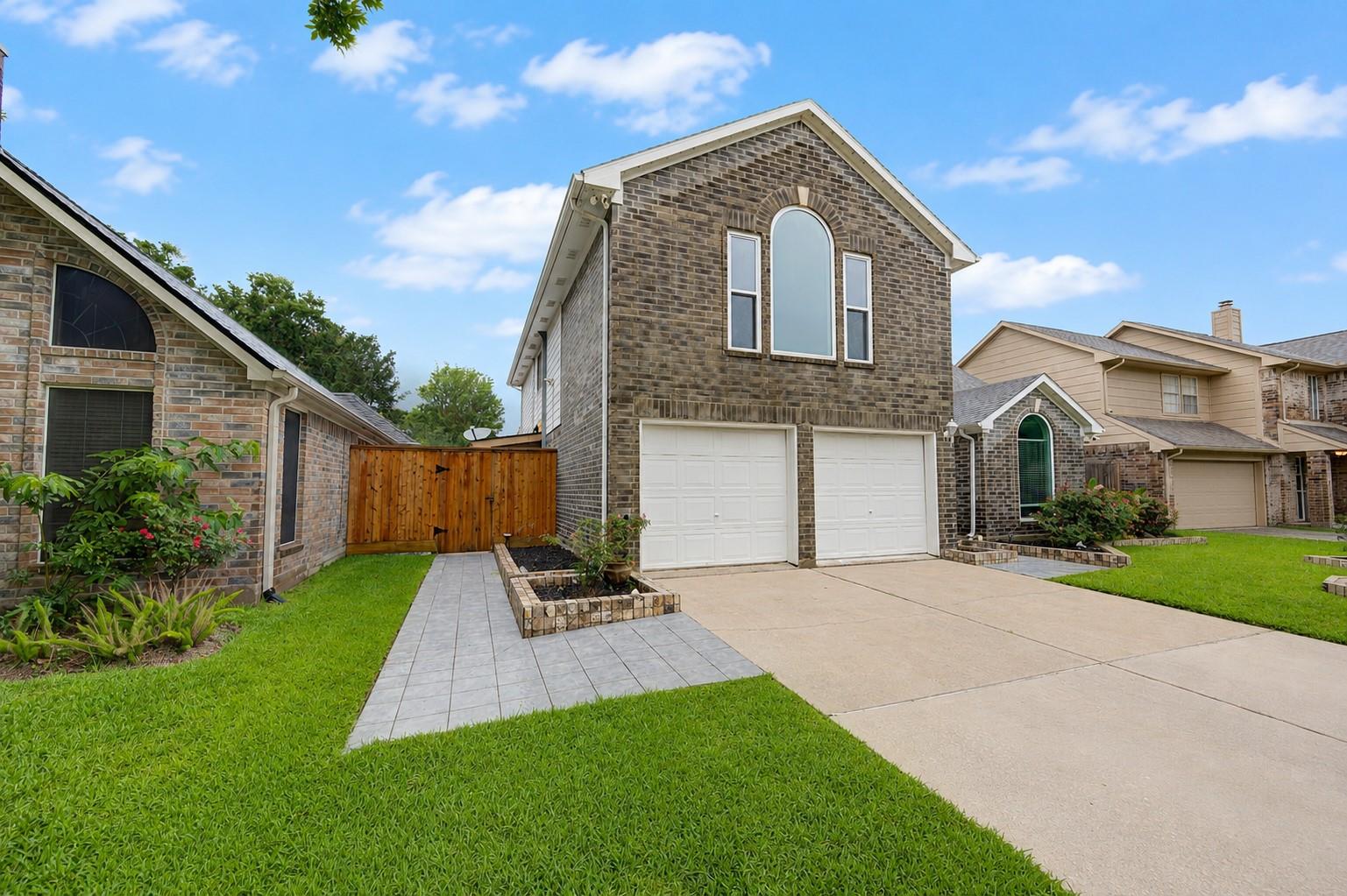 21450 Park Post Lane