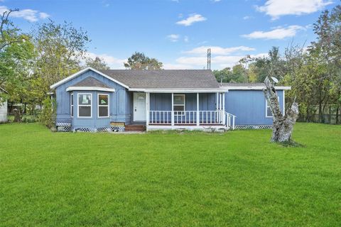 Photo of 1405 Palm Street, La Marque, TX 77568 (MLS # 6739039)