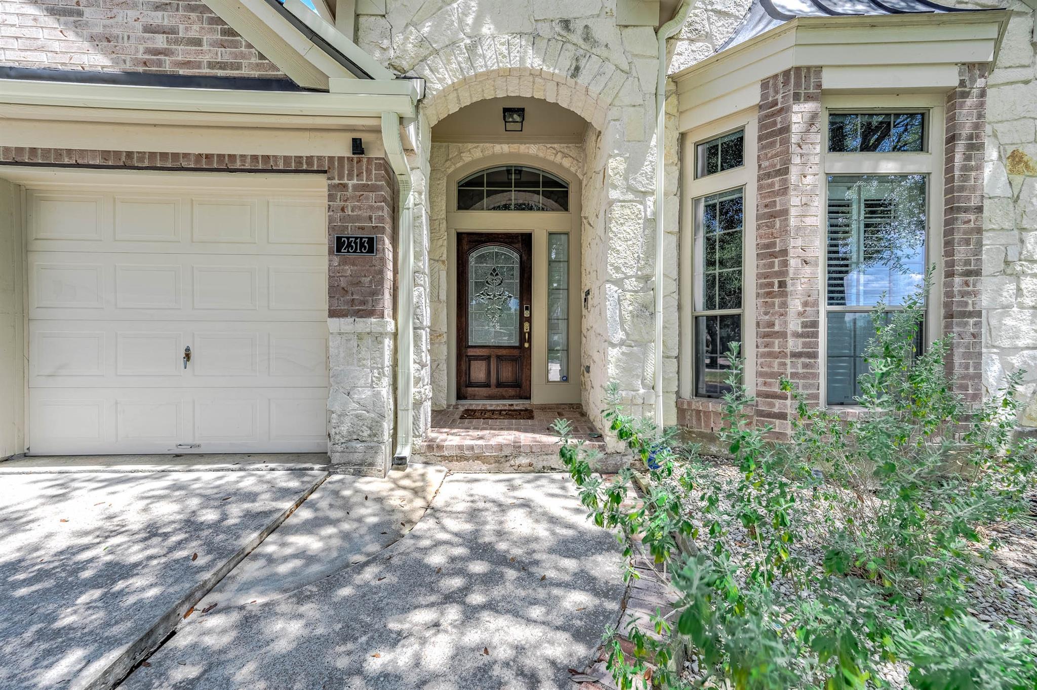2313 Lilac Breeze Lane