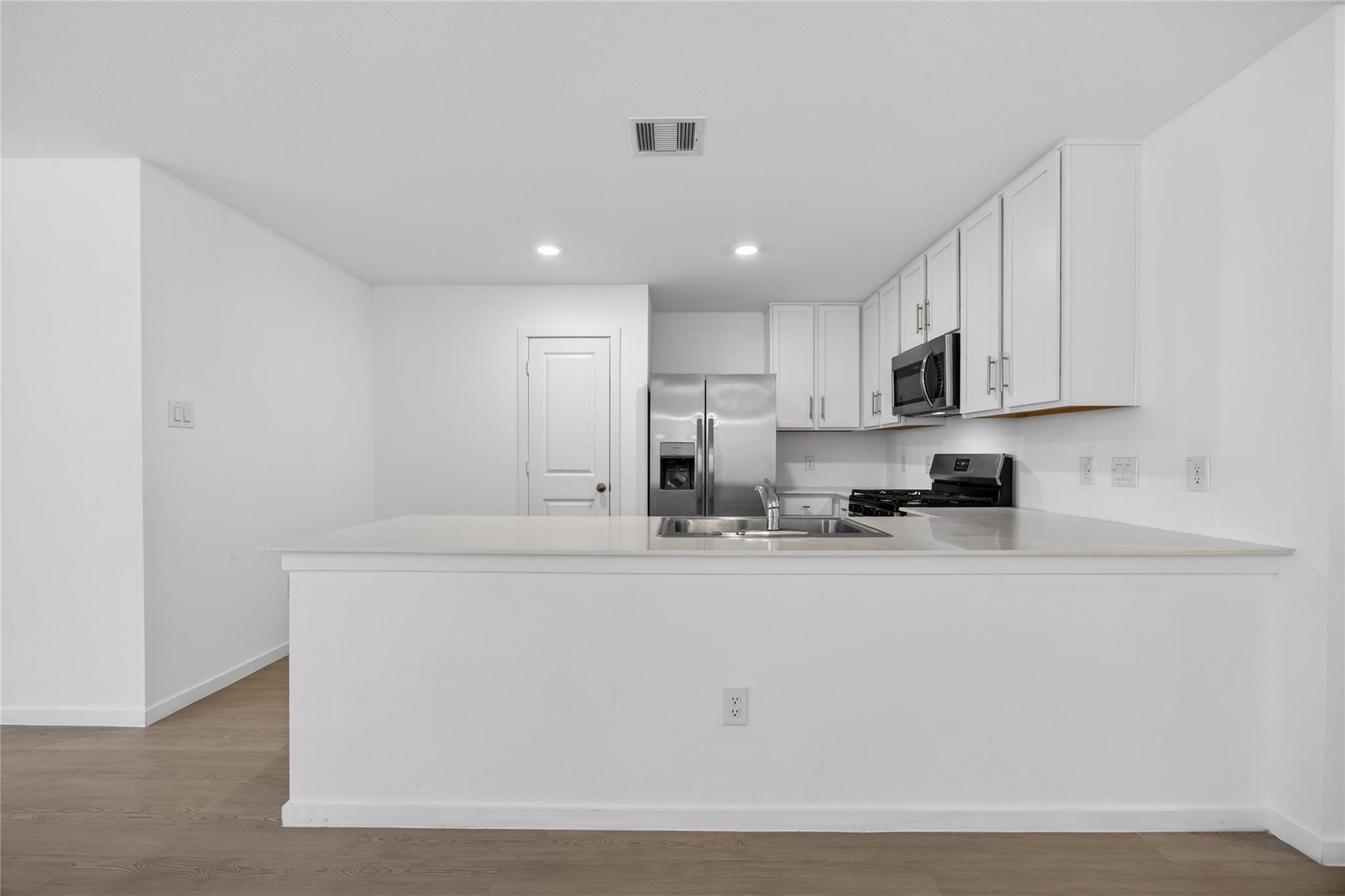 6523 Water Oak Green Lane