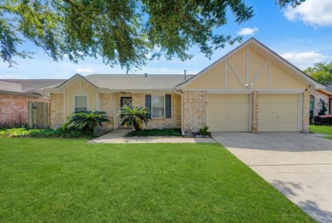 Photo of 5711 Weeping Willow Road, Houston, TX 77092 (MLS # 83430685)