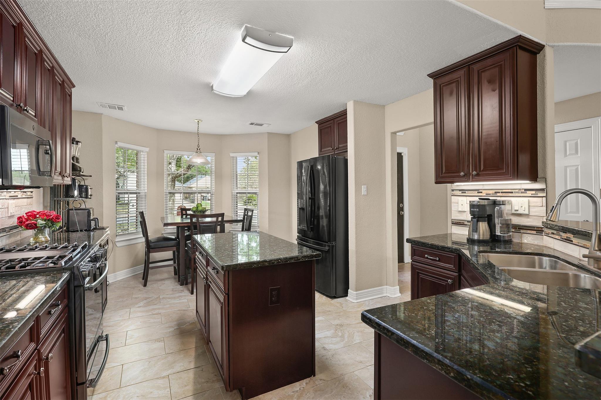3424 Glastonbury Drive