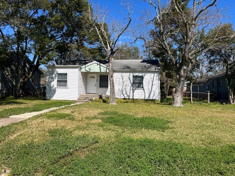 Photo of 806 17th Ave North AVE, Texas City, TX 77590 (MLS # 9147458)