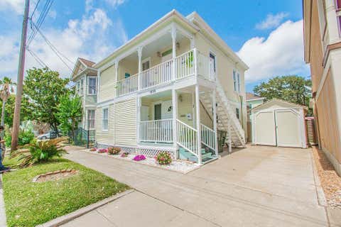 Multifamily For Rent - 1406 Moody Avenue #2<br/> Galveston, TX 77550