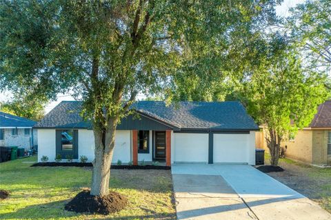 Photo of 10907 Sharpview Drive, Houston, TX 77072 (MLS # 50233683)