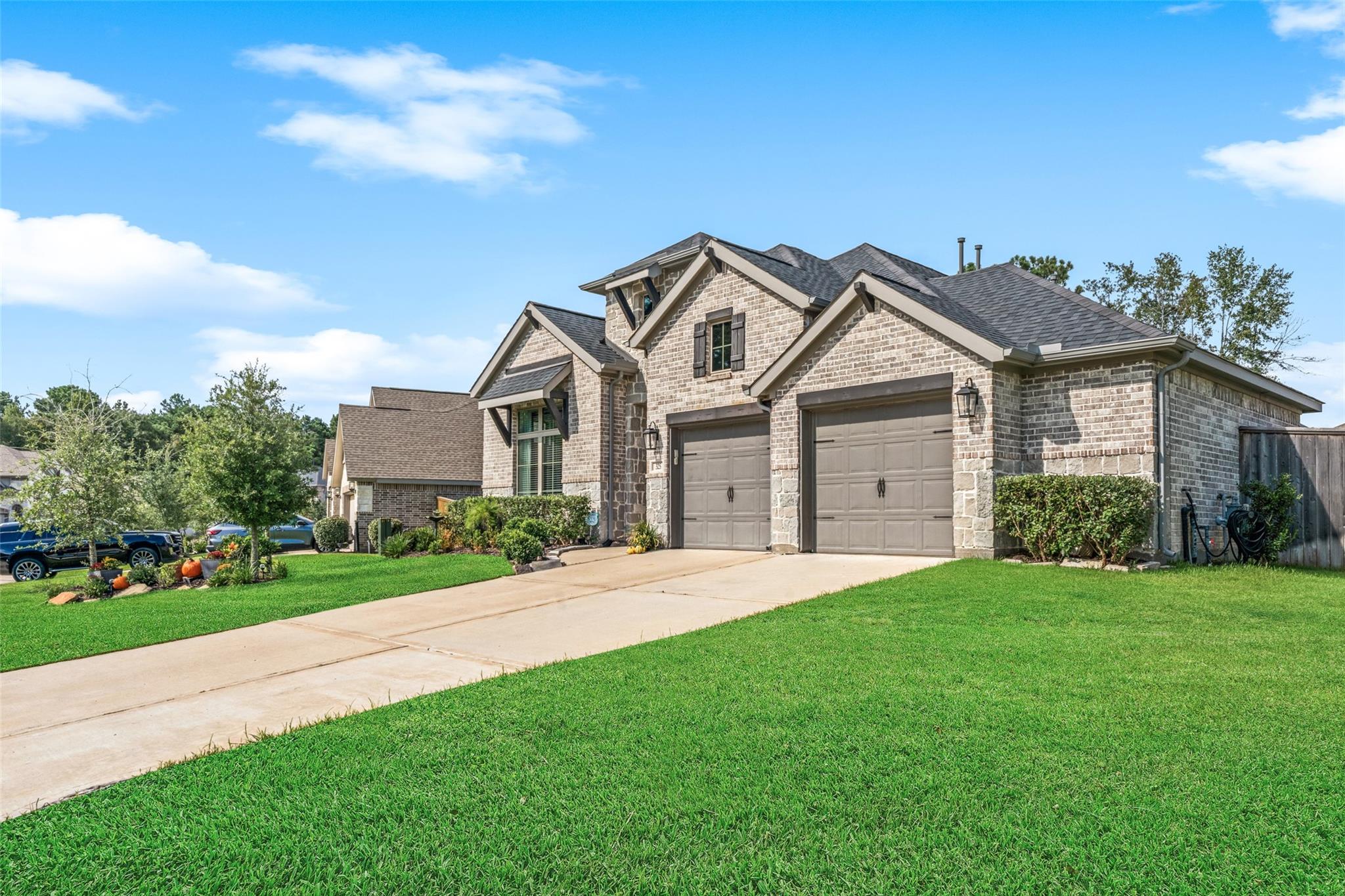 325 Sky Top Drive